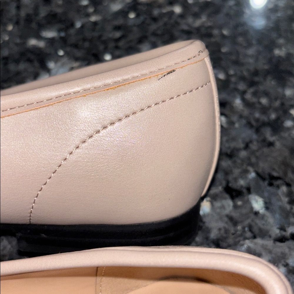 Bandolino Beige Loafers with Black Chain Detail - Picture 6 of 6